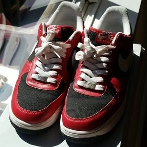NIKE AIR FORCE ONE